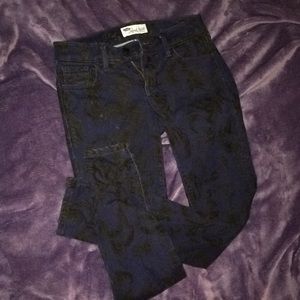 Dark blue gothic jeans with velvet felt design